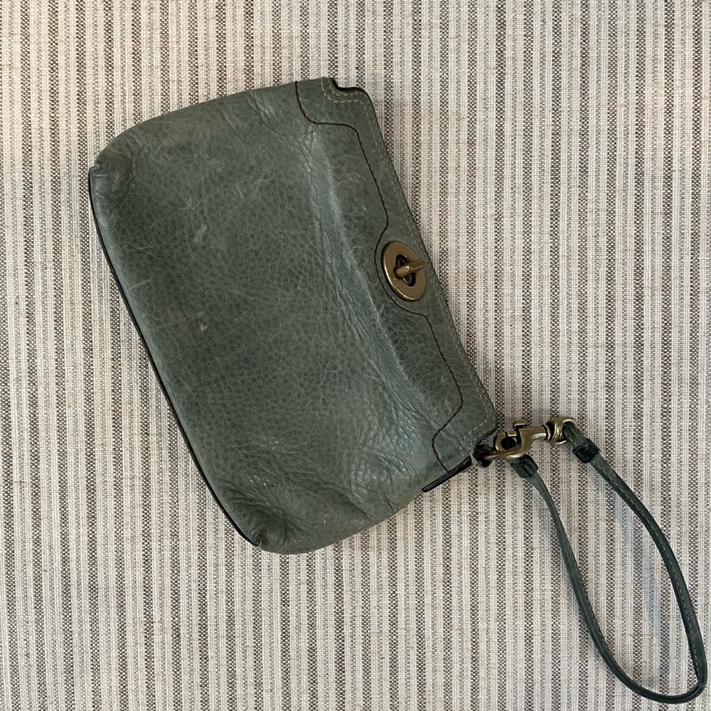 Coach twist lock wristlet - Teal